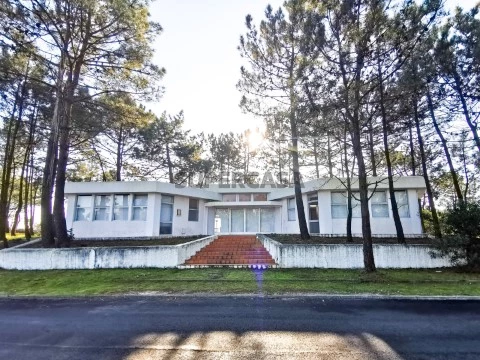 Espaço Comercial Com 4 frentes