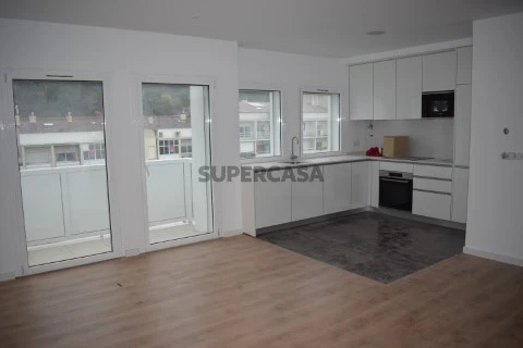 Apartamento T3 na Rua da Liberdade, Eiras e São Paulo de Frades, Coimbra