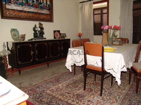 Moradia T2 em Mouçós e Lamares, Vila Real