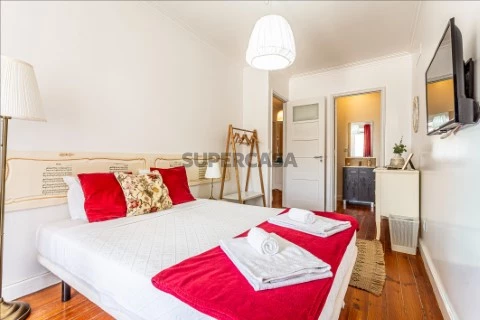 Exclusivo T5 Duplex na Praça do Bocage - Setúbal