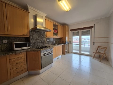 T3 para Arrendamento - Zona de Aranguês, Setúbal