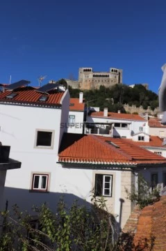 Prédio para reabilitar no centro histórico de Leiria