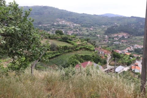 Moradia T3 Duplex em Santa Marinha do Zêzere, Baião