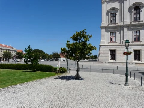 Próximo do Palácio de Mafra