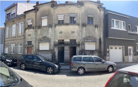 1. Fachada Principal - Existente