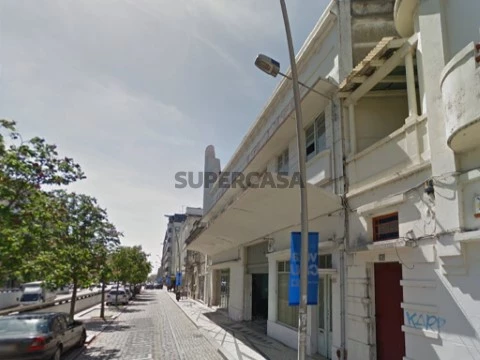 Prédio em Glória e Vera Cruz, Aveiro