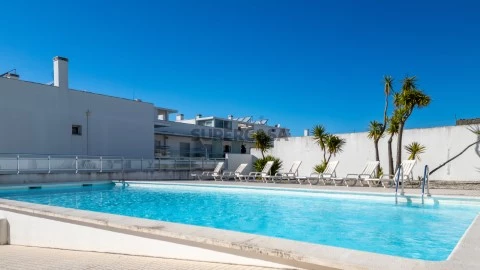 Piscina condomínio