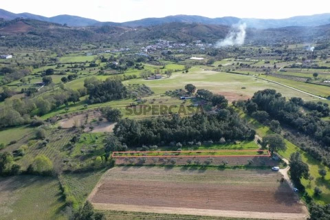 Terreno Freixial Telhado