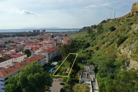 Lote na Costa da Caparica