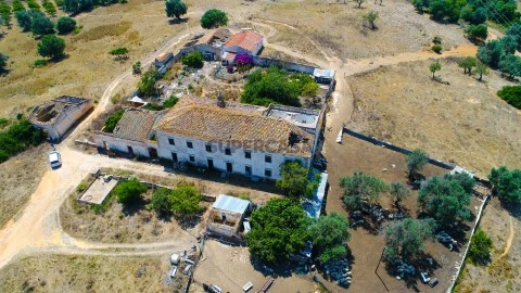 Quinta em ruinas em Albufeira