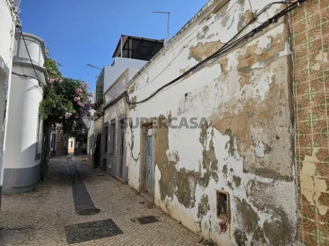 Moradia T2 na baixa de Olhão