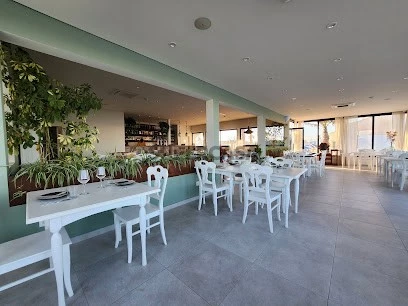 Restaurante na Praia de Faro