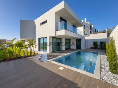 Moradia, A Casa das Casas