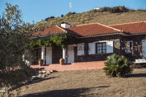 Quinta Meirinhos