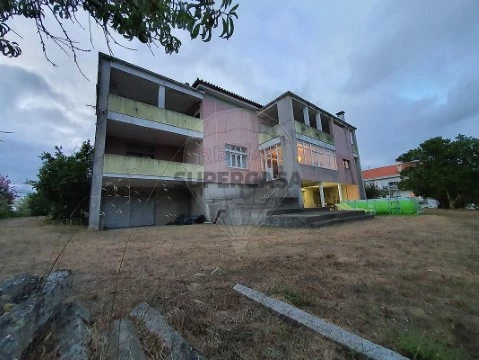 Ferme  au Santa Comba Dão e Couto do Mosteiro, Santa Comba Dão
