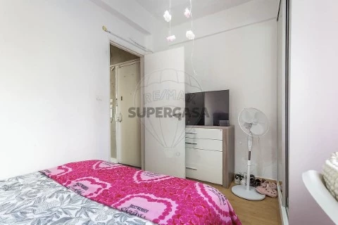 Apartamento T1 em Póvoa de Santo Adrião e Olival Basto, Odivelas
