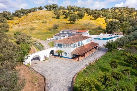 Quinta T0 em Ciladas, Vila Viçosa