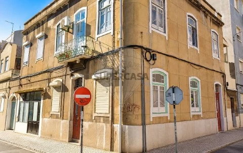 Prédio em Barreiro e Lavradio, Barreiro