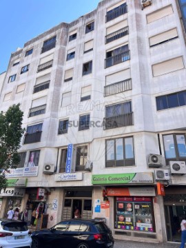 Büro Belas, Sintra