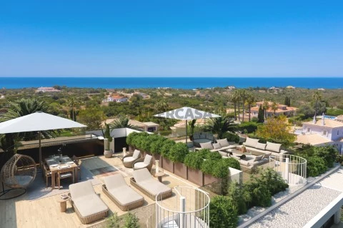 Luxury Apartment T2 with coastal & mountain views_9