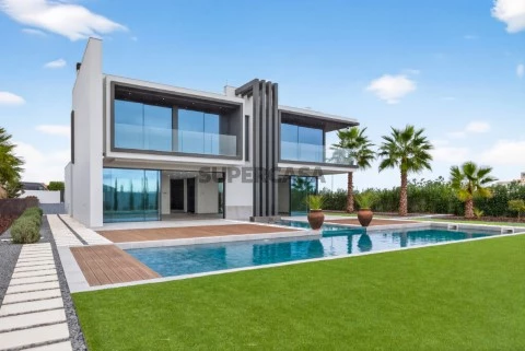 Luxury villa with 4 bedrooms, Sea View next to the beach in walking, Lagos/ Algarve.