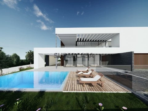 Moradia de Luxo deck