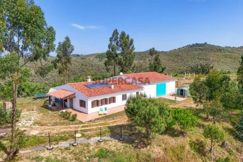 Fabulous estate with two houses, stables and three lakes - Algarve, Portugal