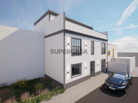 House for Renovation and Development Plot in the Algarve
