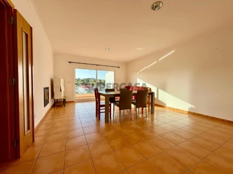 To rent by the year- flat with 3 bedrooms and garage, Lagos,Algarve, Portugal.