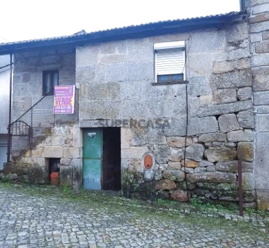 Moradia em granito-Tondela-Viseu