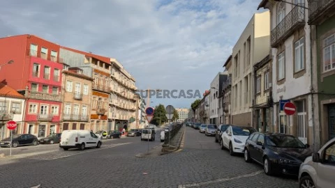 Prédio na Rua Doutor Domingos Soares, São Vicente, Braga