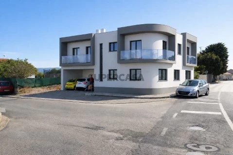 Apartamento T2, Centro de Turquel