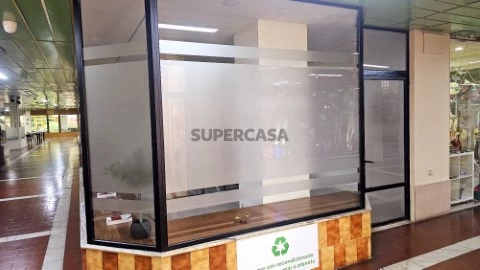 Loja Centro Comercial D' Amora
