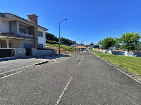 Terreno Guidões