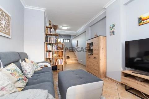 Duplex 2 quartos em Faro - ERA Faro Imobiliária