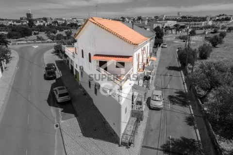 Moradia T3 em N.S. Conceição, S.Brás Matos, Juromenha, Alandroal