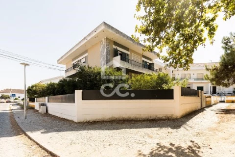 Moradia T4 em Malagueira e Horta das Figueiras, Évora