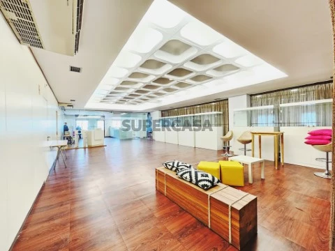 Luminoso escritório 600m2, em Carnaxide, Oeiras (19)