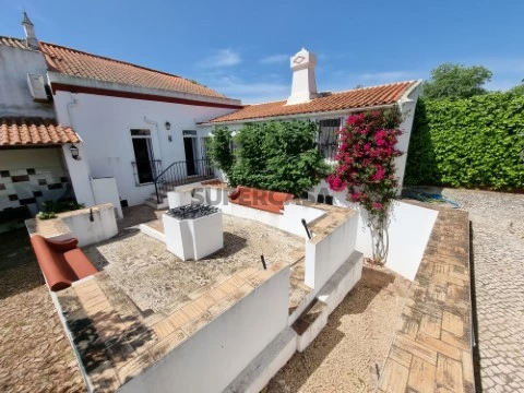 Moradia T10 em Silves para venda