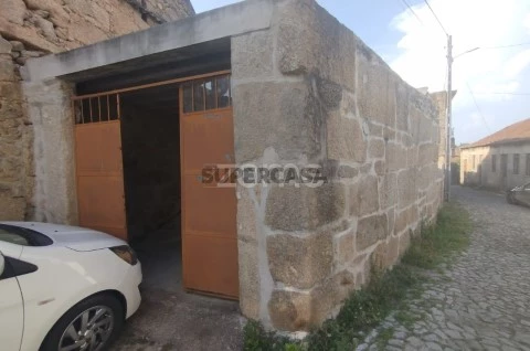 Parqueamento/Garagem