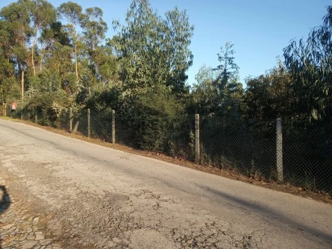 Terreno de construção em Sequeade - Barcelos