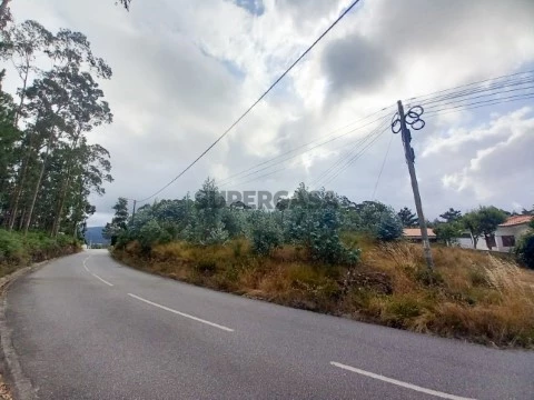 Terreno na Rua dos Carvalhos, Perelhal, Barcelos