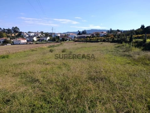 Terreno na Avenida Nossa Senhora do Facho, Lama, Barcelos