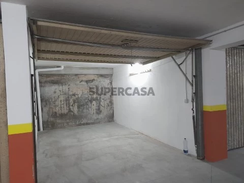Garage auf Arcozelo, Barcelos