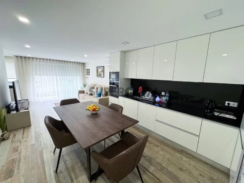 Apartamento T2+1 na Rua Dr. Matos Graça, Barcelos, Barcelos