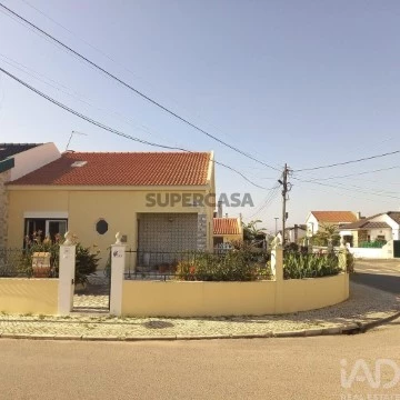 Moradia T4 em Atouguia da Baleia, Peniche