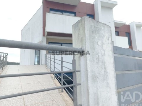 Moradia T4 em Abade de Neiva, Barcelos