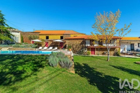 Huis 5 kamers Op Avantos e Romeu, Mirandela