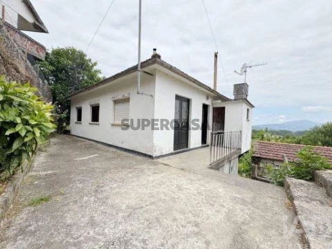Moradia T3 em Podame, Monção