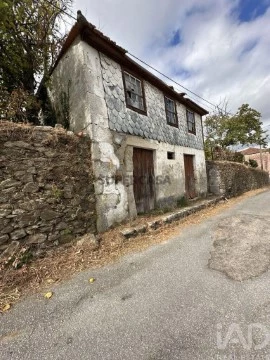 Maison 3 Chambres au Cambres, Lamego